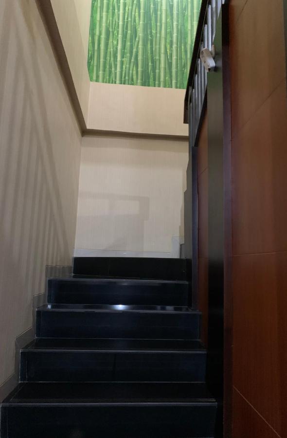 Platinum Setramurni Guest House Bandung 3Br Exteriör bild