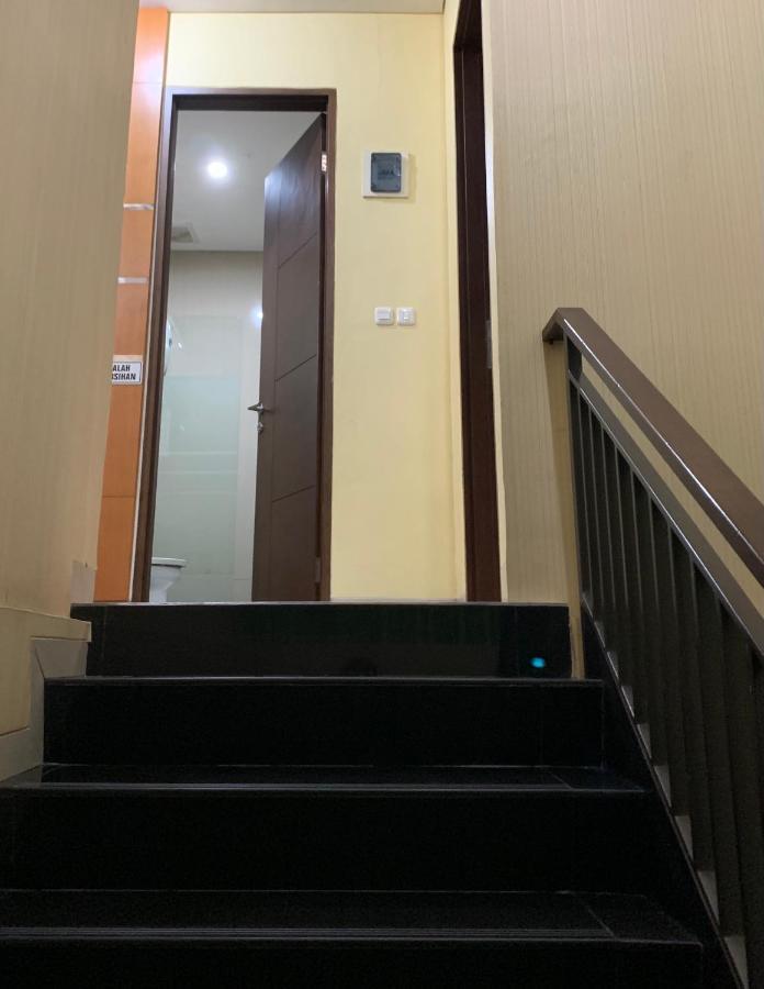 Platinum Setramurni Guest House Bandung 3Br Exteriör bild