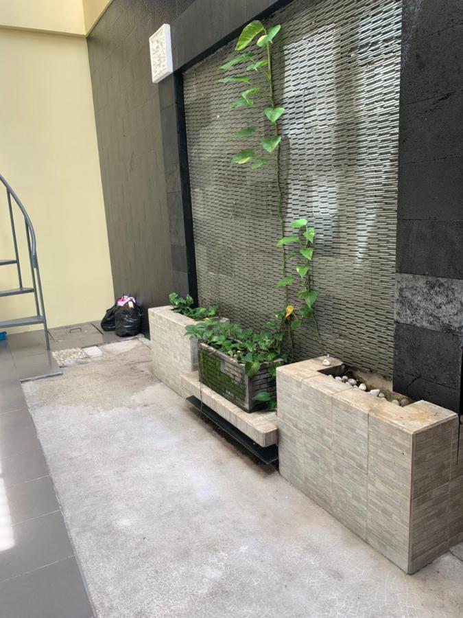 Platinum Setramurni Guest House Bandung 3Br Exteriör bild