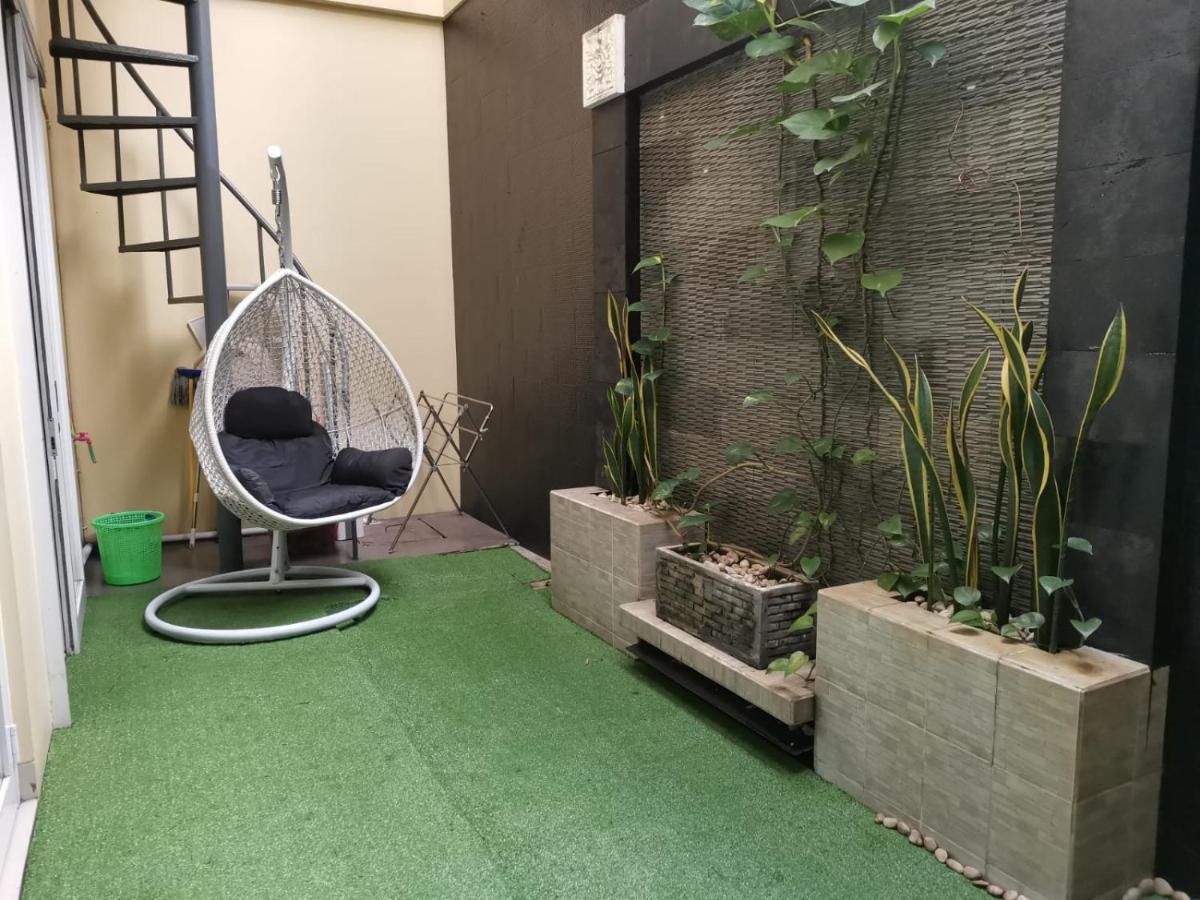 Platinum Setramurni Guest House Bandung 3Br Exteriör bild